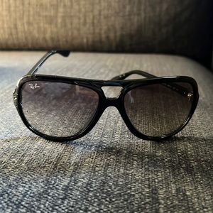 Ray-Ban 4162